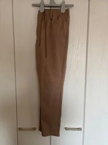 베이지 이지 팬츠 드로우 스트링 포함