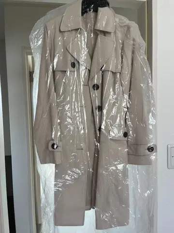베이지 트렌치코트 L 사이즈