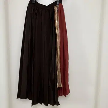 무루아 플리츠 스커트 미사용 새상품