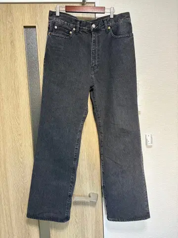 블랙 스트레이트 데님 LARGE