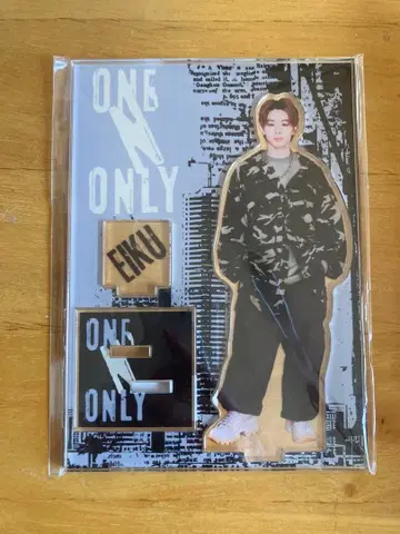 EIKU 아크릴 스탠드