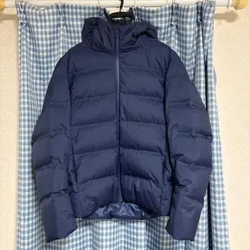 [ 새상품급 ] 유니클로 심리스 다운 후드티 네이비