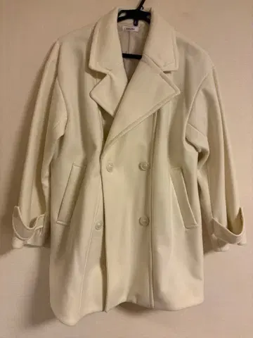 INGNI 화이트 더블 브레스트 자켓