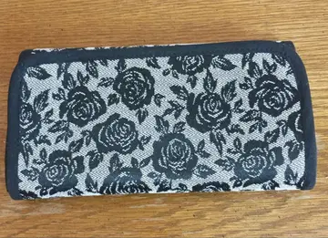 자카드, 블랙 장미 무늬 예산 장지갑
