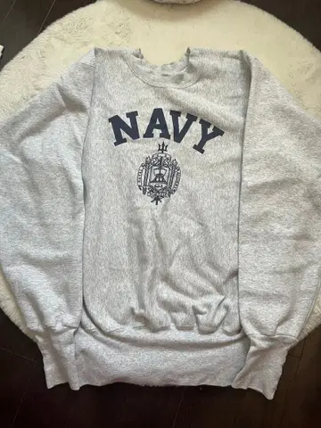 NAVY 리버스 위브 타입 맨투맨 그레이