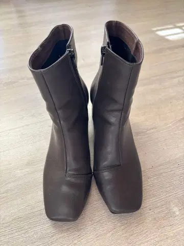 STUDIOUS 부츠 브라운