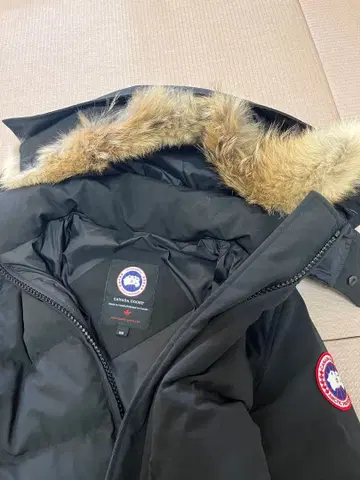 Canada Goose 블랙 다운 자켓 2301JL