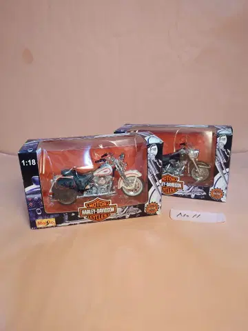 할리데이비슨 1:18 바이크 모델. 2대 세트.