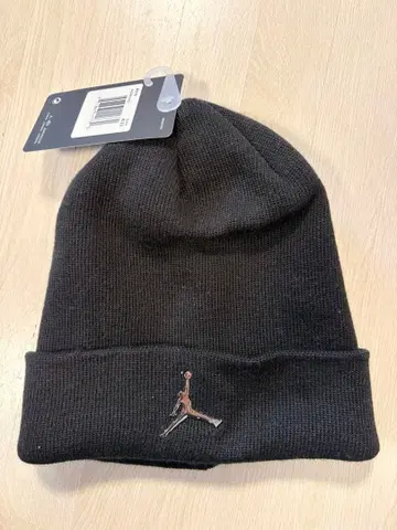 조던 메탈 로고 니트 모자