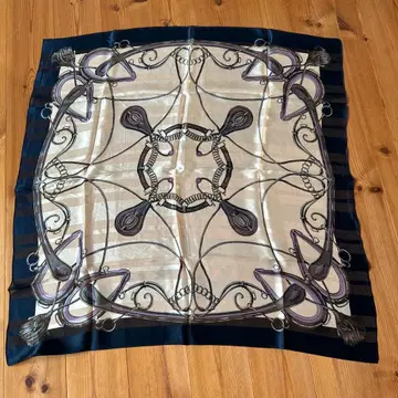 실크 스카프 크림 x 네이비