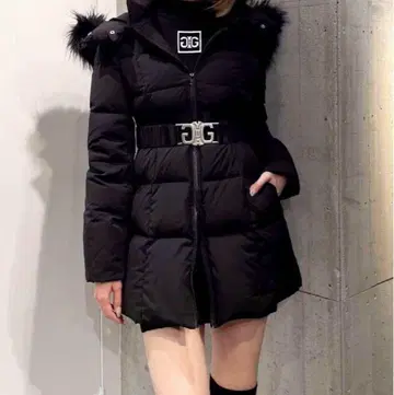 GYDA 다운 자켓 블랙