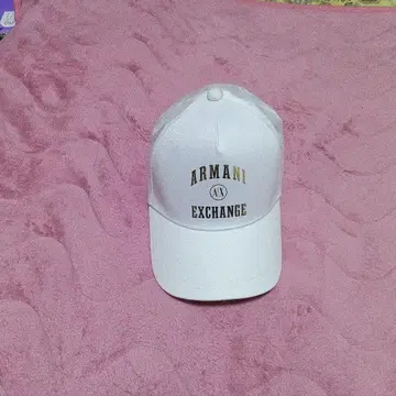 Armani Exchange 화이트 야구 모자