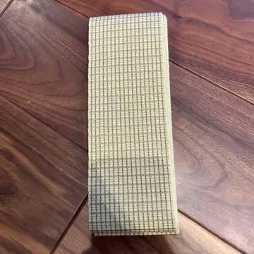 크림색 격자무늬 오비