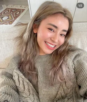 ALEXIA STAM 케이블 니트 스웨터 그레이