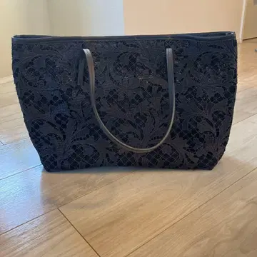 치카자와 레이스 블랙 레이스 꽃무늬 토트백