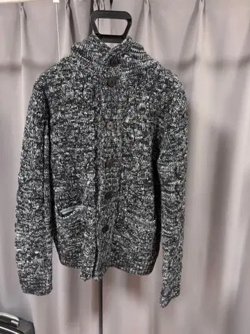 TK MIXPICE 후드 부착 블랙 계열 니트 가디건