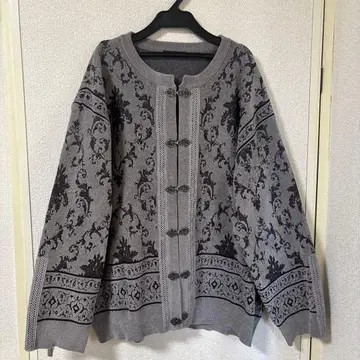 HARE 메탈 버튼 태피스트리 니트 가디건 그레이