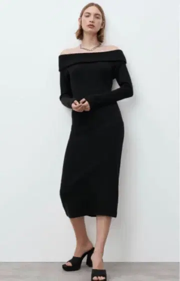 [새상품급] ZARA 오프숄더 니트 원피스