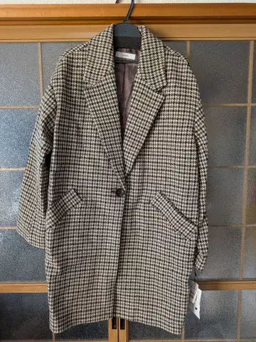 체크 무늬 테일러드 자켓 베이지 블랙