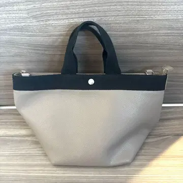 보트형 토트백 그레이지 블랙