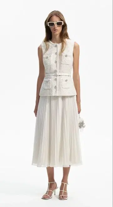 크림색 스팽글 부클레 테일러드 미디 드레스 UK4