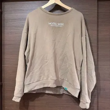 MOTEL 9090 베이지 맨투맨 트레이닝복