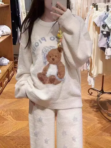 크림색 플리스 니트 세트