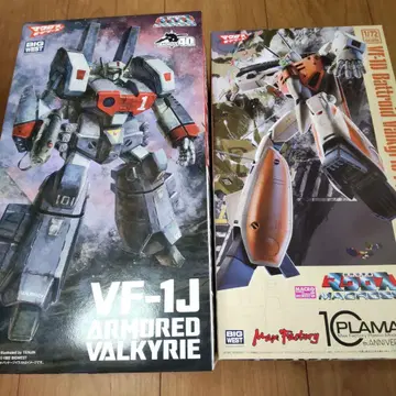 초시공 요새 마크로스 프라모델 세트