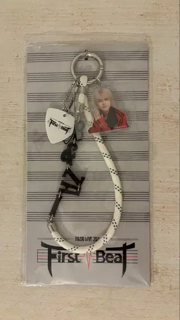 야바나 레이 스트랩 키링