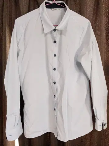 야쿠르트 레이디 블라우스