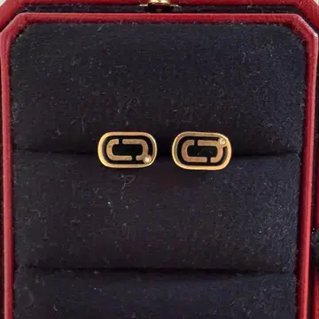 마크제이콥스 귀걸이 골드 블랙 로고