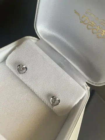 플라티나 900 다이아몬드 귀걸이 양쪽 귀