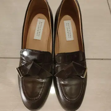 매킨토시 철학 다크 브라운 하이힐