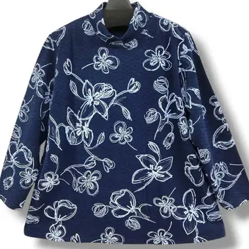 손그림 페인팅 꽃무늬 네이비 튜닉 하이넥 플라워