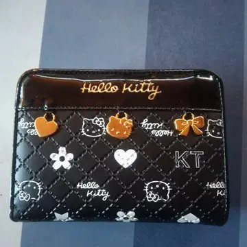 헬로키티 지갑 컴팩트