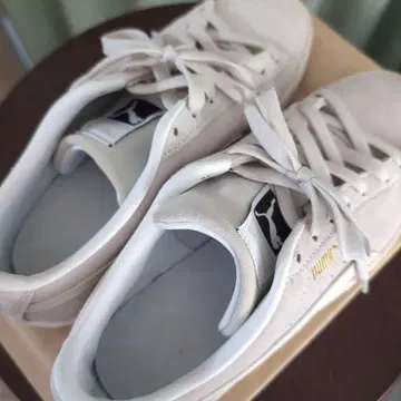 PUMA 화이트 스니커즈 여성용 24cm