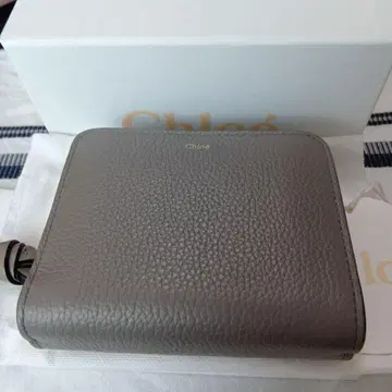 끌로에 그레이 접이식 지갑