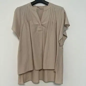 ADORE 베이지 플레어 슬리브 상의 38