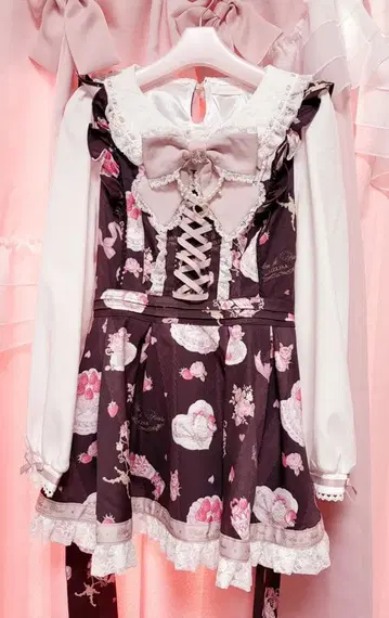 LIZLISA Salon de Fraise 패턴 셋업 블랙