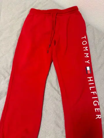 TOMMY HILFIGER 빨간색 스웨트 팬츠