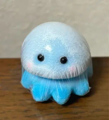 우오즈 수족관 진주 코너 플로키 해파리