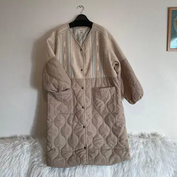 티티카카 퀼팅 코트 아이보리 베이지 FREE SIZE