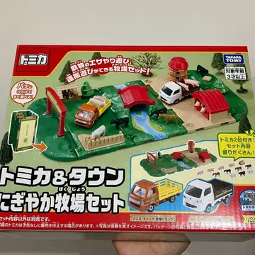 토미카&타운 활기찬 목장 세트 미니카 없음