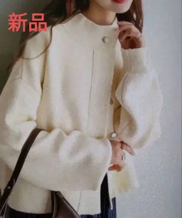 새상품 스웨터 자켓 화이트 (S 사이즈이지만, 실제로는 M 정도입니다)