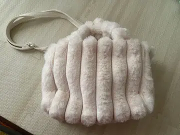 복슬복슬 핸드백 차오패닉