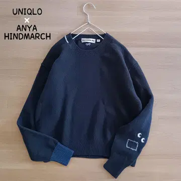 유니클로 안야 힌드마치 프리미엄 라무 크루넥 스웨터 네이비