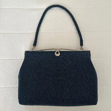 비즈 장식 블랙 핸드백