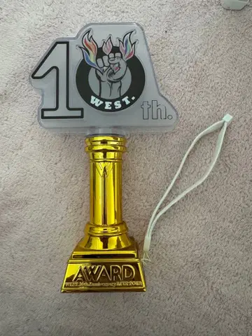 WEST 10th AWARD 트로피 응원봉