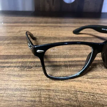 레이밴 이탈리아제 RB2140