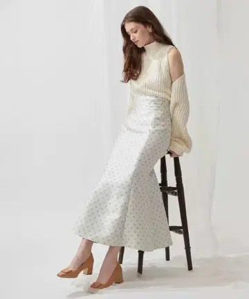 DEICY 완판템 미니 꽃무늬 플레어 스커트